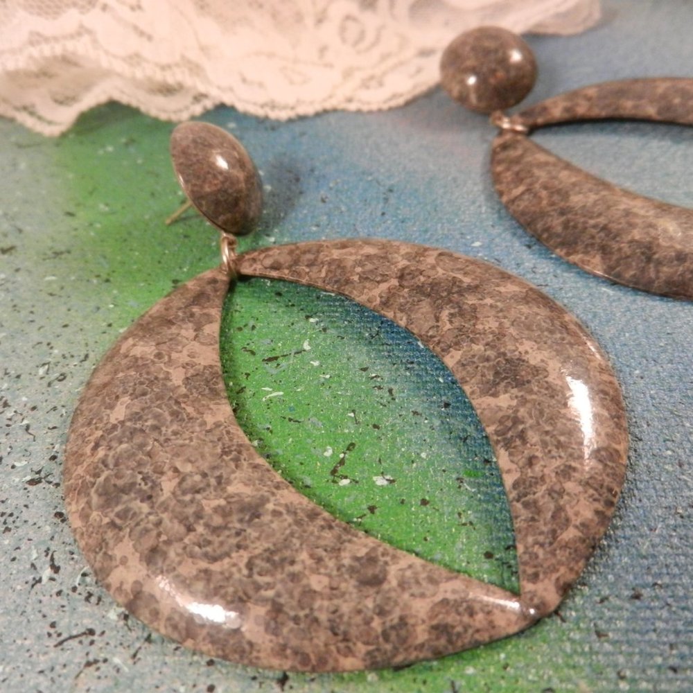 VTG Contempo hoop pierced earrings large drop and dangle green gray camo grunge - Picture 4 of 10